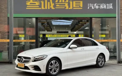 Mercedes-Benz Mercedes-Benz C-Class в цвете и кузовом – это идеальный выбор среди китайских автомобилей. Доступная цена и надежность гарантированы.