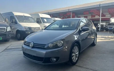 Volkswagen Volkswagen Passat в цвете и кузовом – это идеальный выбор среди китайских автомобилей. Доступная цена и надежность гарантированы.