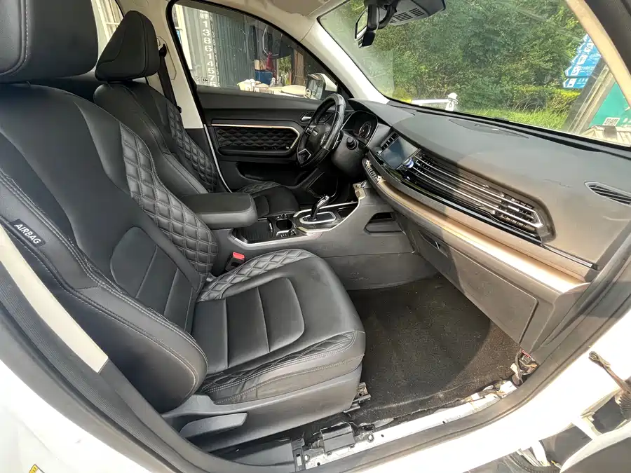 Haval Haval H6 в цвете и кузовом – это идеальный выбор среди китайских автомобилей. Доступная цена и надежность гарантированы.