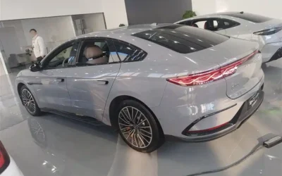 BYD BYD Sealion 06 EV в цвете и кузовом – это идеальный выбор среди китайских автомобилей. Доступная цена и надежность гарантированы.