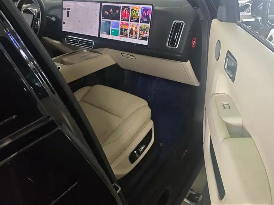 Li Auto LI L8 в цвете и кузовом – это идеальный выбор среди китайских автомобилей. Доступная цена и надежность гарантированы.