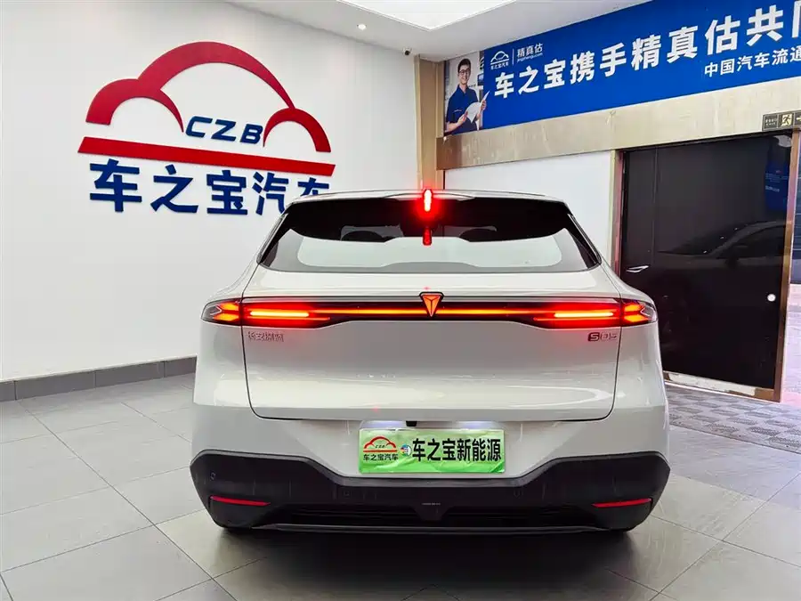 Honda Honda Elysion в цвете и кузовом – это идеальный выбор среди китайских автомобилей. Доступная цена и надежность гарантированы.