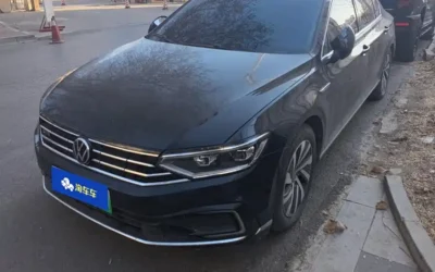 Volkswagen Volkswagen Magotan в цвете и кузовом – это идеальный выбор среди китайских автомобилей. Доступная цена и надежность гарантированы.