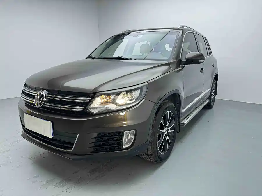 Volkswagen Volkswagen Tiguan в цвете и кузовом – это идеальный выбор среди китайских автомобилей. Доступная цена и надежность гарантированы.