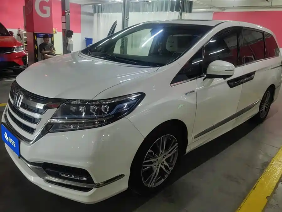 Honda Honda Elysion в цвете и кузовом – это идеальный выбор среди китайских автомобилей. Доступная цена и надежность гарантированы.