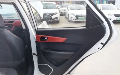 Roewe Roewe i5 в цвете и кузовом – это идеальный выбор среди китайских автомобилей. Доступная цена и надежность гарантированы.