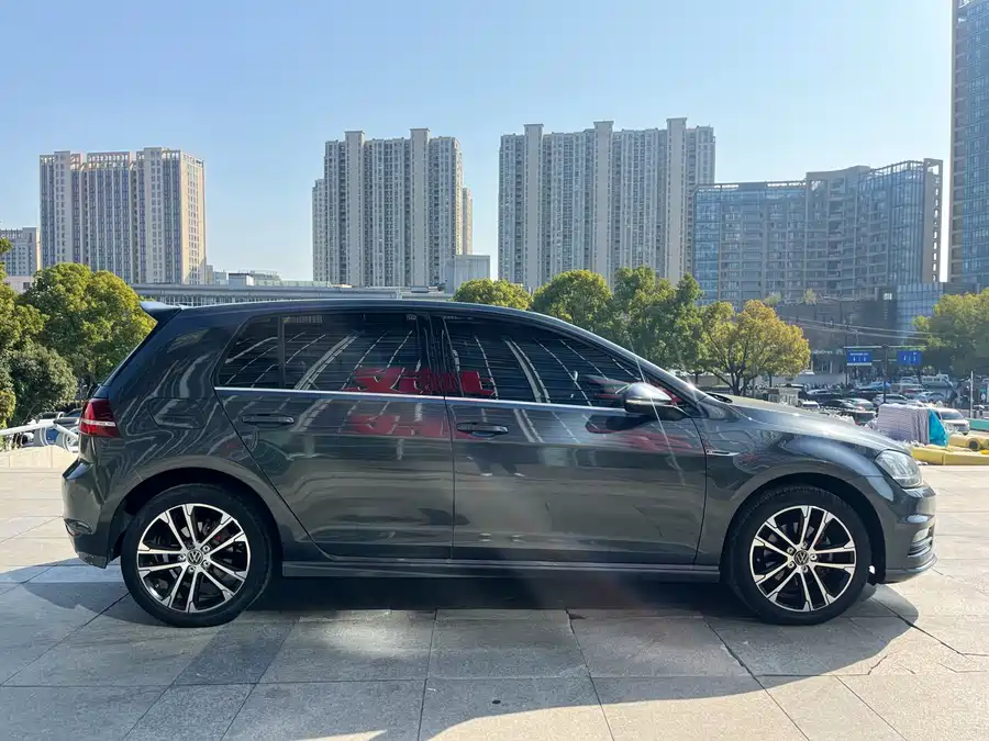 Volkswagen Volkswagen Golf в цвете и кузовом – это идеальный выбор среди китайских автомобилей. Доступная цена и надежность гарантированы.