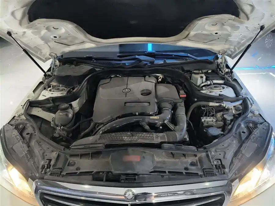 Mercedes-Benz Mercedes-Benz E-Class в цвете и кузовом – это идеальный выбор среди китайских автомобилей. Доступная цена и надежность гарантированы.
