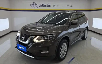Nissan Nissan Cima в цвете и кузовом – это идеальный выбор среди китайских автомобилей. Доступная цена и надежность гарантированы.