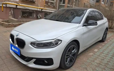 BMW BMW 3 Series в цвете и кузовом – это идеальный выбор среди китайских автомобилей. Доступная цена и надежность гарантированы.