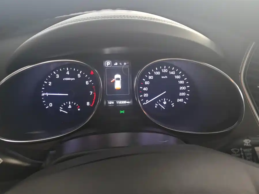 Hyundai Hyundai Santa Fe в цвете и кузовом – это идеальный выбор среди китайских автомобилей. Доступная цена и надежность гарантированы.