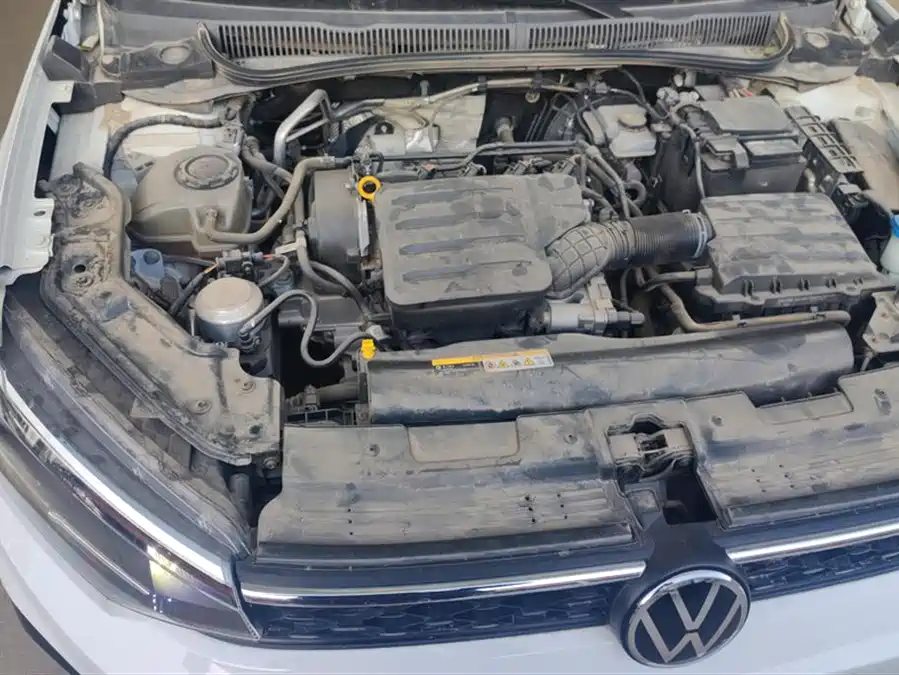 Toyota Toyota Corolla в цвете и кузовом – это идеальный выбор среди китайских автомобилей. Доступная цена и надежность гарантированы.