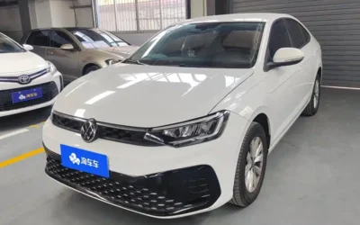 Volkswagen Volkswagen Santana в цвете и кузовом – это идеальный выбор среди китайских автомобилей. Доступная цена и надежность гарантированы.
