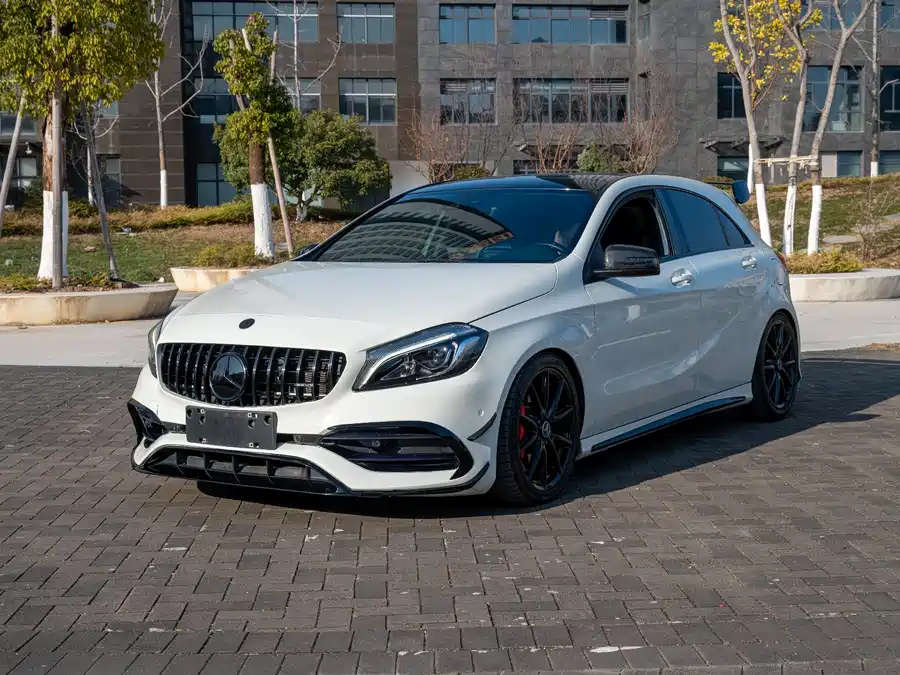 Mercedes-Benz Mercedes-Benz A-Class AMG в цвете и кузовом – это идеальный выбор среди китайских автомобилей. Доступная цена и надежность гарантированы.