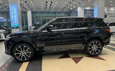 Land Rover Land Rover Defender в цвете и кузовом – это идеальный выбор среди китайских автомобилей. Доступная цена и надежность гарантированы.