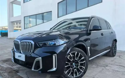 BMW BMW 5 Series EV в цвете и кузовом – это идеальный выбор среди китайских автомобилей. Доступная цена и надежность гарантированы.