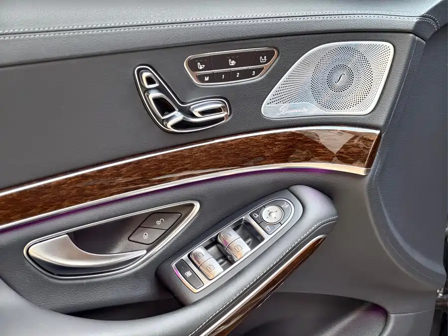 Mercedes-Benz Mercedes-Benz Maybach S-Class в цвете и кузовом – это идеальный выбор среди китайских автомобилей. Доступная цена и надежность гарантированы.