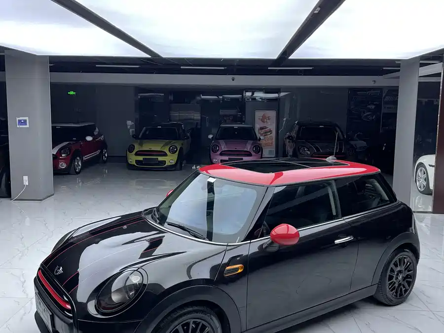 MINI MINI в цвете и кузовом – это идеальный выбор среди китайских автомобилей. Доступная цена и надежность гарантированы.