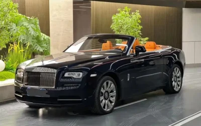 Rolls-Royce Rolls-Royce в цвете Rolls-Royce и кузовом Rolls-Royce – это идеальный выбор среди китайских автомобилей. Доступная цена и надежность гарантированы.