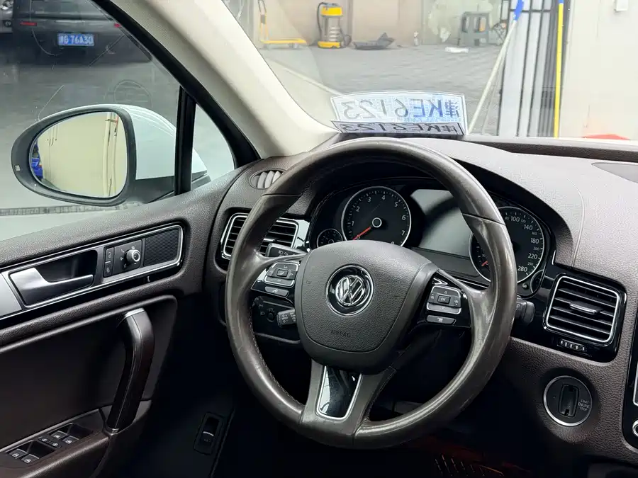 Volkswagen Volkswagen Touareg в цвете и кузовом – это идеальный выбор среди китайских автомобилей. Доступная цена и надежность гарантированы.