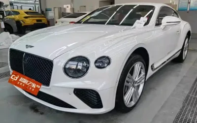 Bentley Bentley Flying Spur в цвете и кузовом – это идеальный выбор среди китайских автомобилей. Доступная цена и надежность гарантированы.