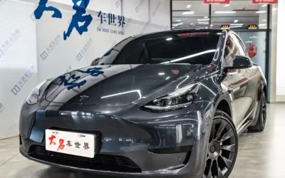 Tesla Tesla Model 3 в цвете и кузовом – это идеальный выбор среди китайских автомобилей. Доступная цена и надежность гарантированы.
