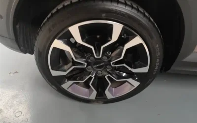 Lynk & Co Lynk & Co 03 в цвете и кузовом – это идеальный выбор среди китайских автомобилей. Доступная цена и надежность гарантированы.