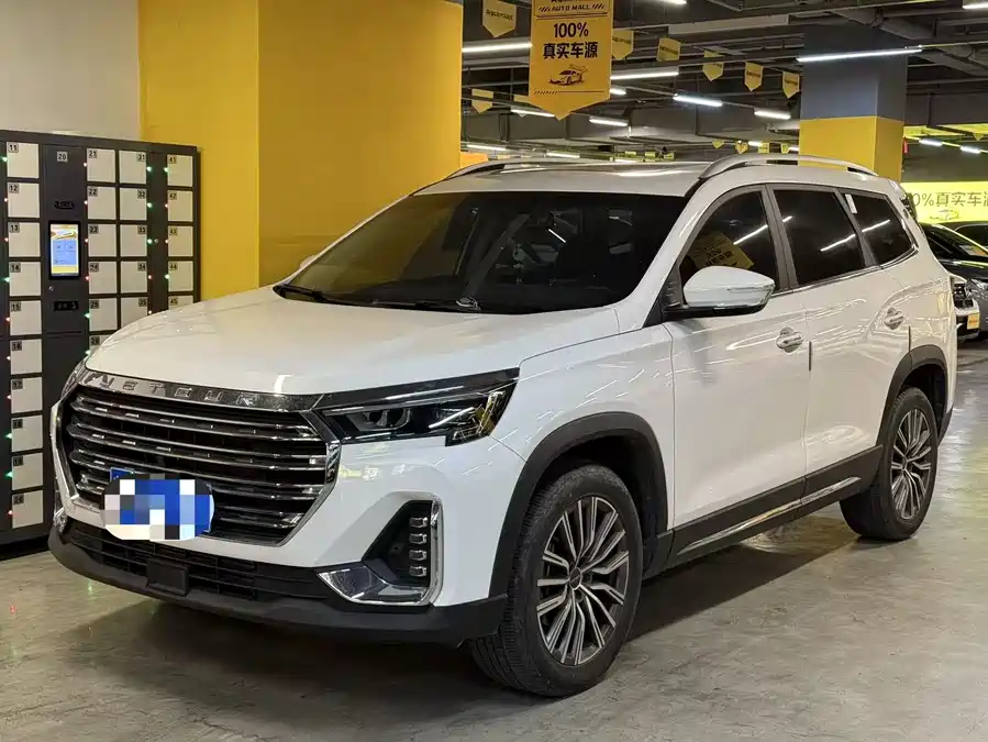 MG MG 5 Scorpio в цвете и кузовом – это идеальный выбор среди китайских автомобилей. Доступная цена и надежность гарантированы.