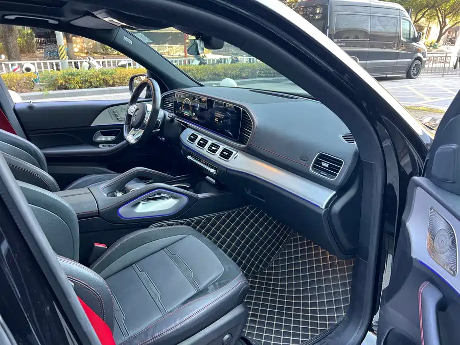 Mercedes-Benz Mercedes-Benz GLE AMG в цвете и кузовом – это идеальный выбор среди китайских автомобилей. Доступная цена и надежность гарантированы.