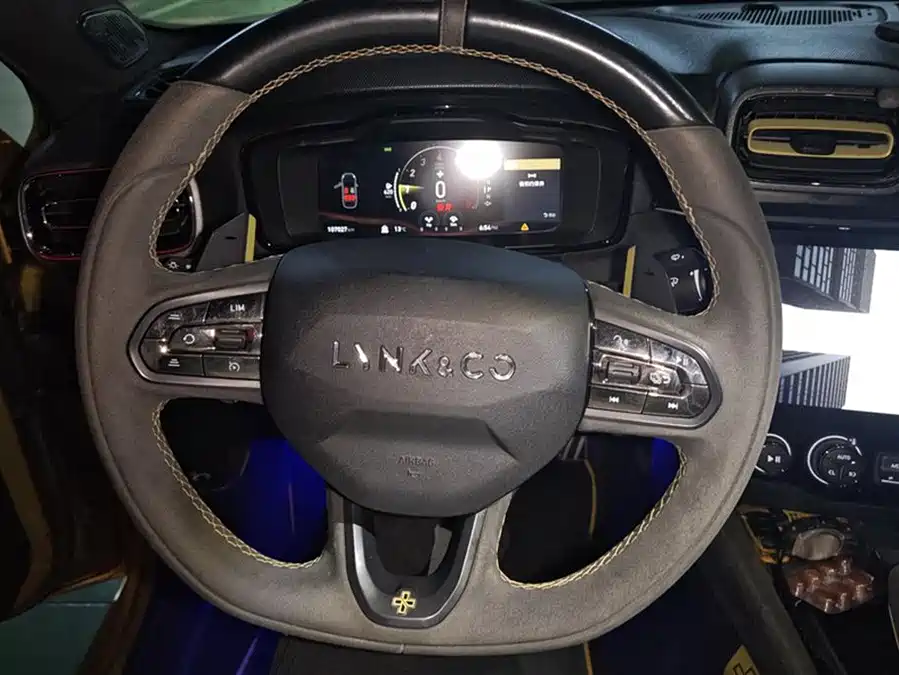 Venucia Venucia T90 в цвете и кузовом – это идеальный выбор среди китайских автомобилей. Доступная цена и надежность гарантированы.