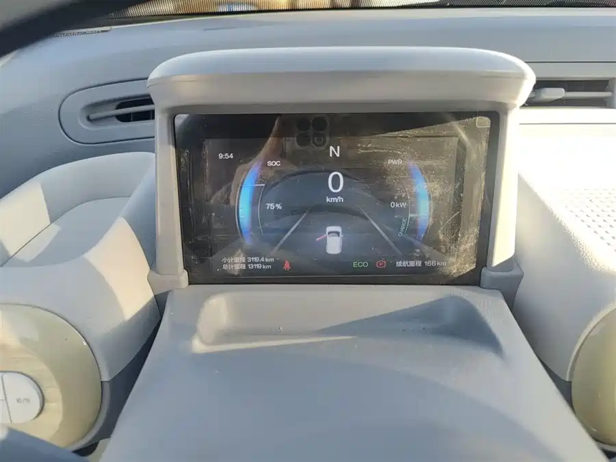 Roewe Roewe RX5 в цвете и кузовом – это идеальный выбор среди китайских автомобилей. Доступная цена и надежность гарантированы.