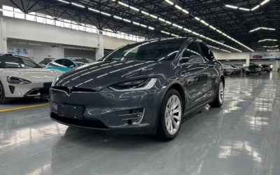 Tesla Tesla Model 3 в цвете и кузовом – это идеальный выбор среди китайских автомобилей. Доступная цена и надежность гарантированы.