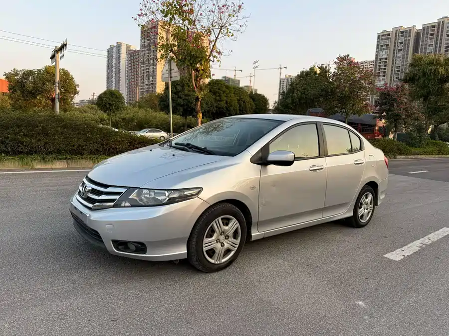 Honda Honda CITY Classic в цвете и кузовом – это идеальный выбор среди китайских автомобилей. Доступная цена и надежность гарантированы.
