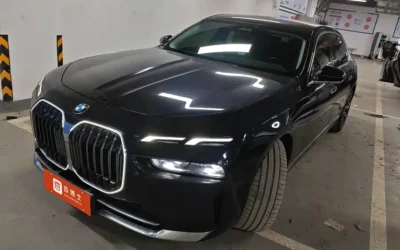 BMW BMW X1 в цвете и кузовом – это идеальный выбор среди китайских автомобилей. Доступная цена и надежность гарантированы.