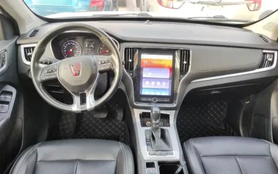 Roewe Roewe i5 в цвете и кузовом – это идеальный выбор среди китайских автомобилей. Доступная цена и надежность гарантированы.