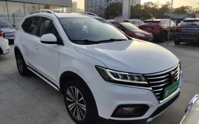 Roewe Roewe RX5 в цвете и кузовом – это идеальный выбор среди китайских автомобилей. Доступная цена и надежность гарантированы.