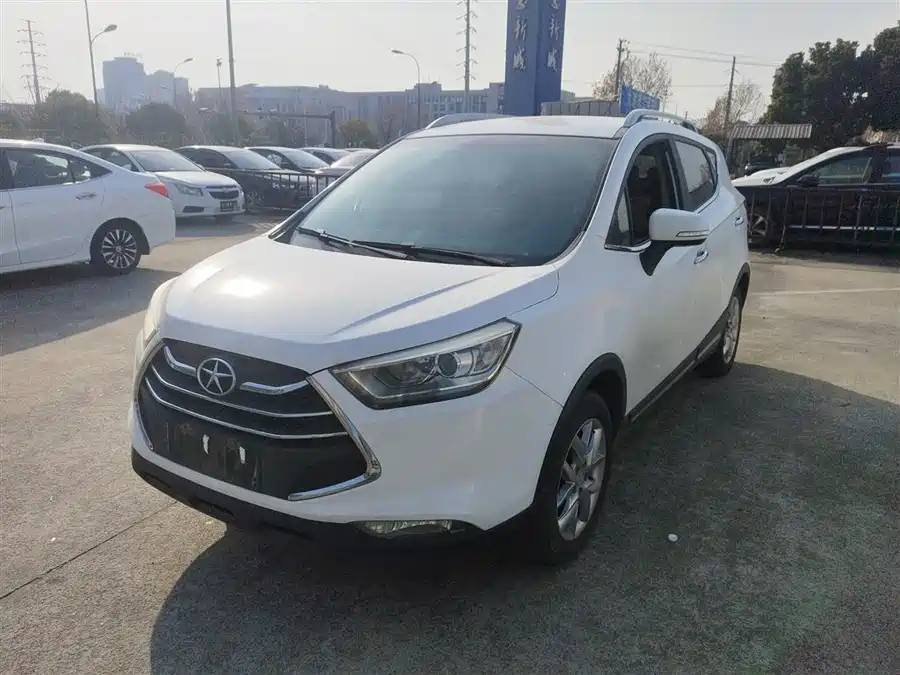 GAC Trumpchi Trumpchi GS4 в цвете и кузовом – это идеальный выбор среди китайских автомобилей. Доступная цена и надежность гарантированы.