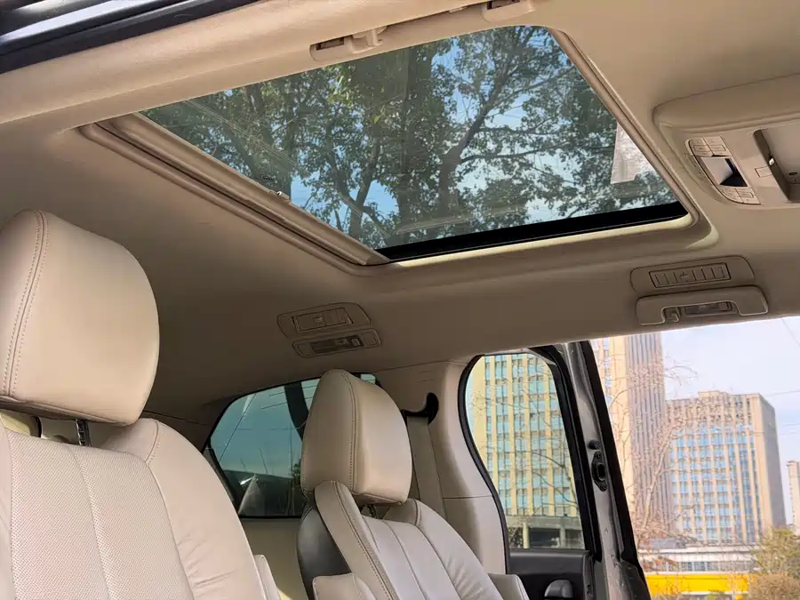 BMW BMW X1 в цвете и кузовом – это идеальный выбор среди китайских автомобилей. Доступная цена и надежность гарантированы.