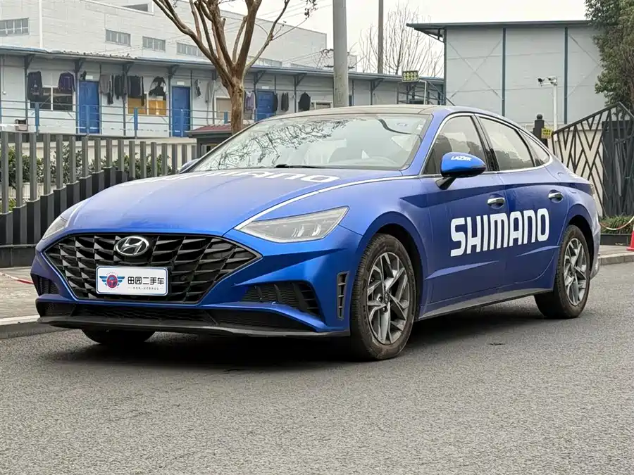 Hyundai Hyundai Sonata в цвете и кузовом – это идеальный выбор среди китайских автомобилей. Доступная цена и надежность гарантированы.