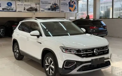 Volkswagen Volkswagen Magotan в цвете и кузовом – это идеальный выбор среди китайских автомобилей. Доступная цена и надежность гарантированы.