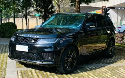 Land Rover Land Rover Defender в цвете и кузовом – это идеальный выбор среди китайских автомобилей. Доступная цена и надежность гарантированы.