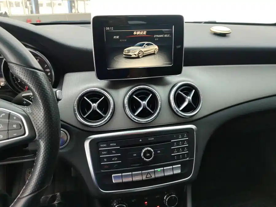 Mercedes-Benz Mercedes-Benz CLA (Imported) в цвете и кузовом – это идеальный выбор среди китайских автомобилей. Доступная цена и надежность гарантированы.