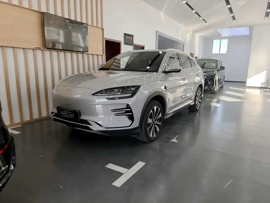 GAC Trumpchi Trumpchi EMKOO в цвете и кузовом – это идеальный выбор среди китайских автомобилей. Доступная цена и надежность гарантированы.