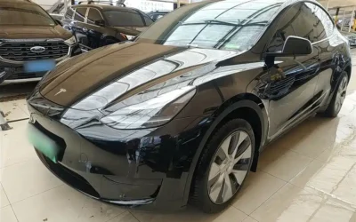 Tesla Tesla Model Y в цвете и кузовом – это идеальный выбор среди китайских автомобилей. Доступная цена и надежность гарантированы.
