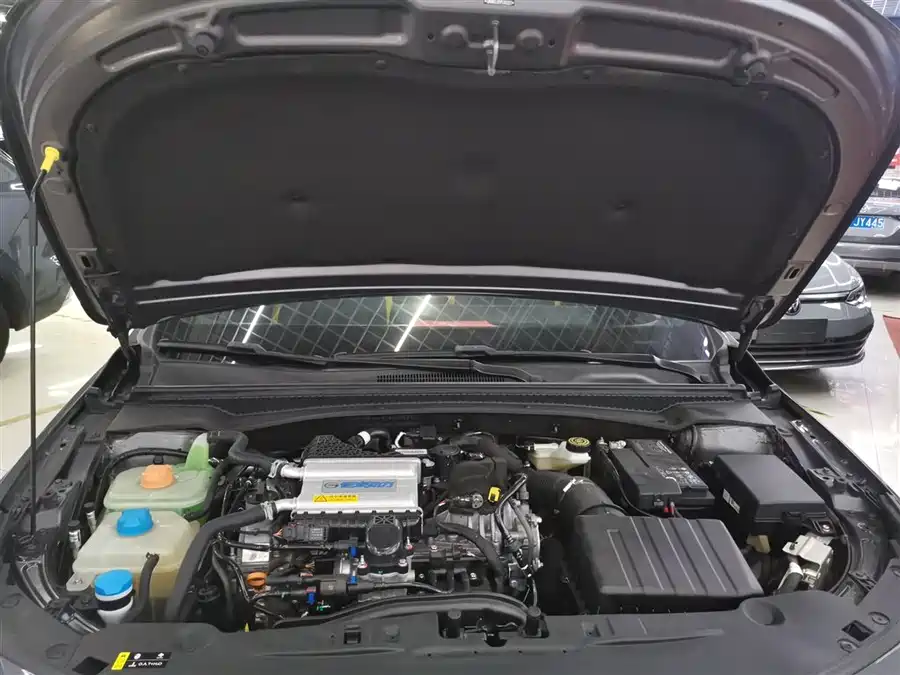Audi Audi Q3 в цвете и кузовом – это идеальный выбор среди китайских автомобилей. Доступная цена и надежность гарантированы.