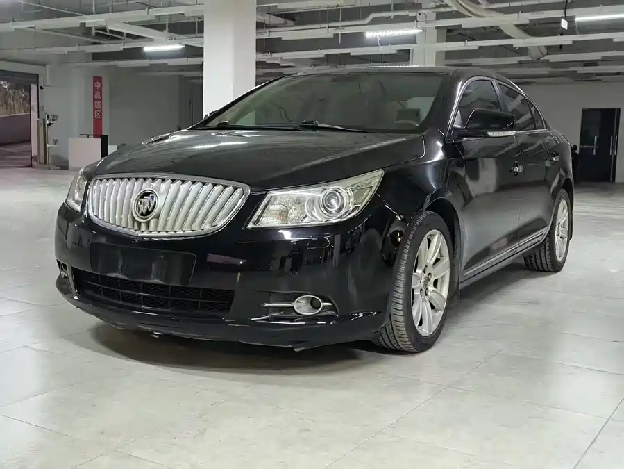 Buick Buick LaCrosse в цвете и кузовом – это идеальный выбор среди китайских автомобилей. Доступная цена и надежность гарантированы.