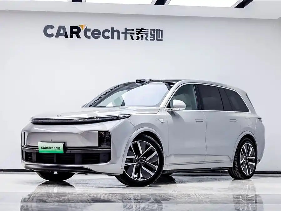 SAIC MAXUS SAIC MAXUS D90 в цвете и кузовом – это идеальный выбор среди китайских автомобилей. Доступная цена и надежность гарантированы.