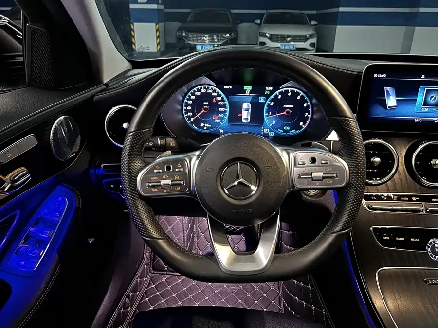 Mercedes-Benz Mercedes-Benz C-Class в цвете и кузовом – это идеальный выбор среди китайских автомобилей. Доступная цена и надежность гарантированы.