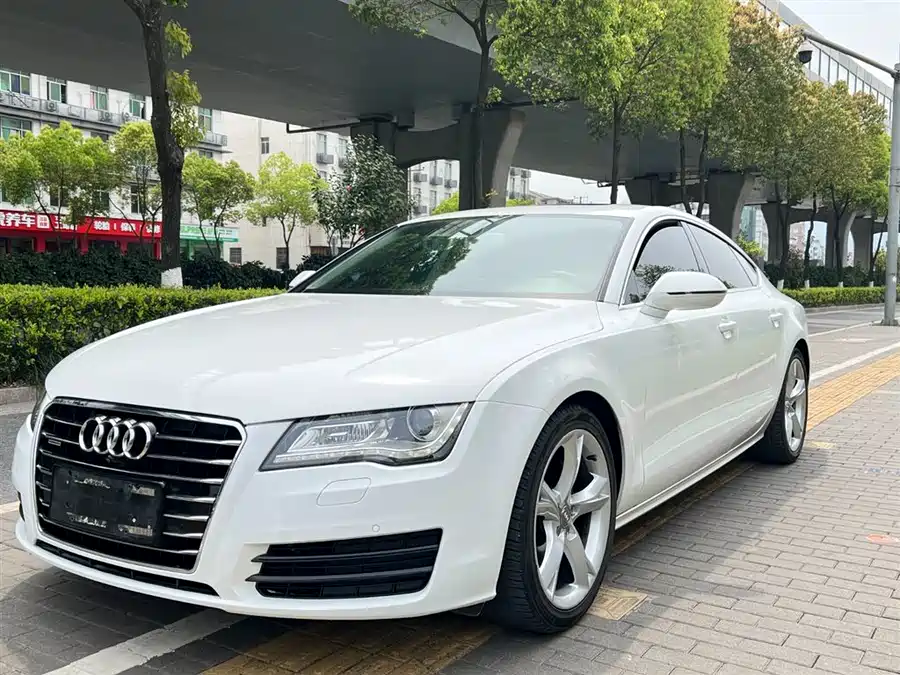 Audi Audi A7 в цвете и кузовом – это идеальный выбор среди китайских автомобилей. Доступная цена и надежность гарантированы.