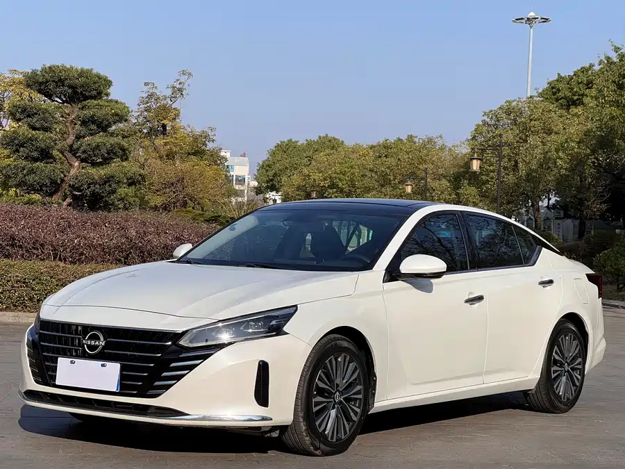 Nissan Nissan Altima в цвете и кузовом – это идеальный выбор среди китайских автомобилей. Доступная цена и надежность гарантированы.